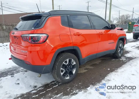 2018 Jeep Compass Trailhawk 4X4 z USA, uszkodzony, nr VIN 3C4NJDDB9JT255613